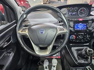 Lancia Ypsilon 1.2 benz. 69cv Nero usata Qualiano