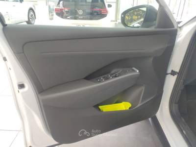 Volkswagen T-Roc 1.5 eTSI 110kW ACT Life DSG usata Avellino