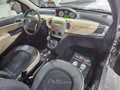 Lancia Ypsilon Platino Ecochic GPL Bronzo usata Qualiano