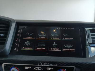 Audi A1 A1 allstreet 30 1.0 tfsi Identity Contrast 116cv Bianco usata Lucca
