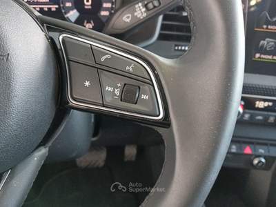 Audi A1 A1 allstreet 30 1.0 tfsi Identity Contrast 116cv Bianco usata Lucca