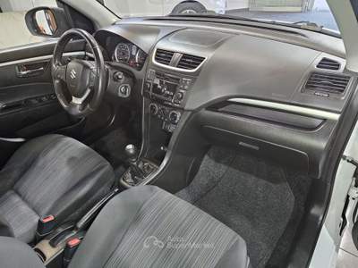 Suzuki Swift 1.2 GPL 5 porte B-Easy Bianco usata Qualiano