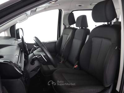 Hyundai Staria Staria 2.2 AT 2WD 9 posti Wagon Nero usata Verona
