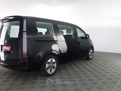 Hyundai Staria Staria 2.2 AT 2WD 9 posti Wagon Nero usata Verona