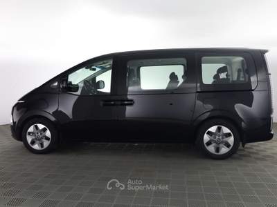 Hyundai Staria Staria 2.2 AT 2WD 9 posti Wagon Nero usata Verona