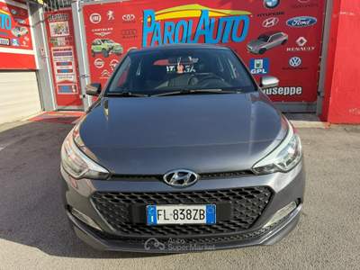Hyundai i20 75cv Econext - 2017 Grigio usata Giugliano in Campania