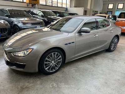 Maserati Ghibli L4 330 CV MHEV Grigio usata Parma