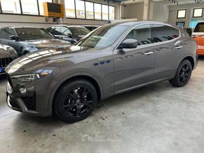 Maserati Levante MHEV 330 CV AWD GT Q4 GranSport Nero usata Parma