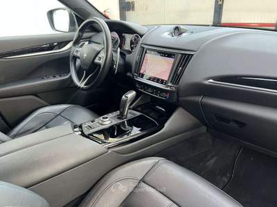 Maserati Levante MHEV 330 CV AWD GT Q4 GranSport Nero usata Parma