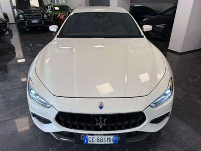 Maserati Ghibli V8 580 CV Trofeo Kit Carbonio Interior & Exterior Bianco usata Villa Carcina