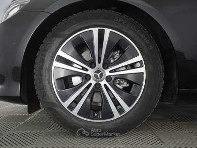Mercedes-Benz Classe E E 200d S.W. Auto Business Sport Nero usata Milano