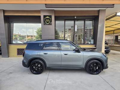 MINI Cooper D Countryman Favoured Grigio usata Brusciano