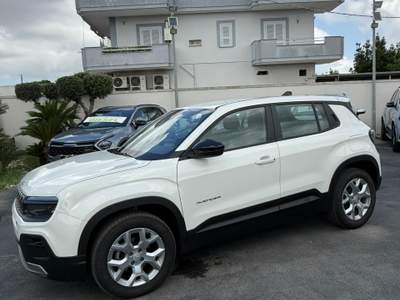 Jeep Avenger Jeep Avenger 1.2 t. Altitude fwd 100cv 04/2025 Bianco usata Giugliano in Campania