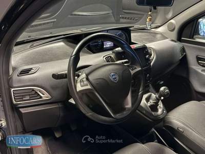 Lancia Ypsilon 1.0 Hybrid 70 cv Ecochic Gold - PROMO Nero usata Este