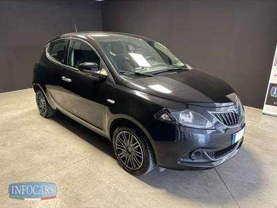 Lancia Ypsilon 1.0 Hybrid 70 cv Ecochic Gold - PROMO Nero usata Este