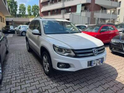 Volkswagen Tiguan 2.0 TDI 140CV 4MOTION DSG Sport & Style TETTO PANO Bianco usata Sesto San Giovanni
