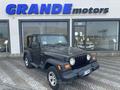 Jeep Wrangler Wrangler Hard Top 2.4 Sport Nero usata Carmagnola