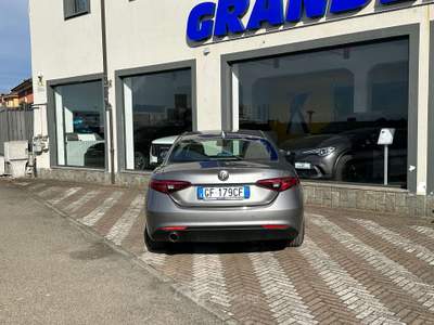 Alfa Romeo Giulia Giulia 2020 2.0 t Executive 200cv auto Grigio usata Carmagnola