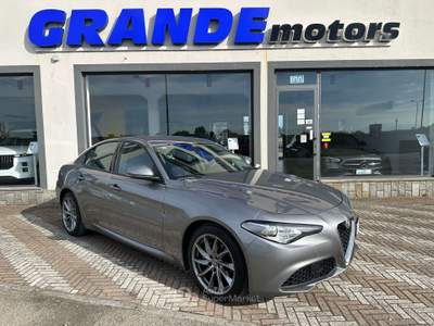 Alfa Romeo Giulia Giulia 2020 2.0 t Executive 200cv auto Grigio usata Carmagnola