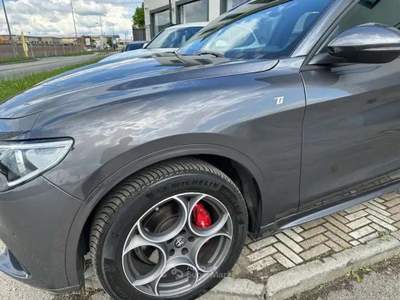 Alfa Romeo Stelvio Stelvio 2.0 t Ti Q4 280cv TETTO APRIBILE Grigio usata Carmagnola