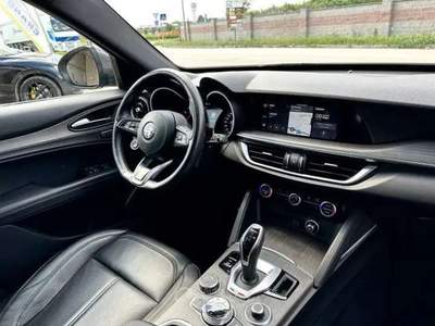 Alfa Romeo Stelvio Stelvio 2.0 t Ti Q4 280cv TETTO APRIBILE Grigio usata Carmagnola