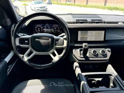 Land Rover Defender Defender 110 2.0d sd4 SE awd 200cv auto *PREZZO REALE* Nero usata Carmagnola