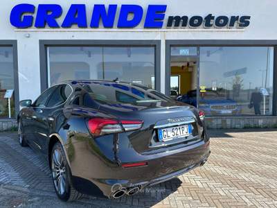 Maserati Ghibli Ghibli 2.0 mhev GT 330cv rwd auto Nero usata Carmagnola