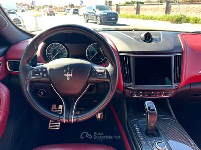 Maserati Levante Levante 2.0 mhev GT 330cv Q4 auto PELLE ROSSA Nero usata Carmagnola