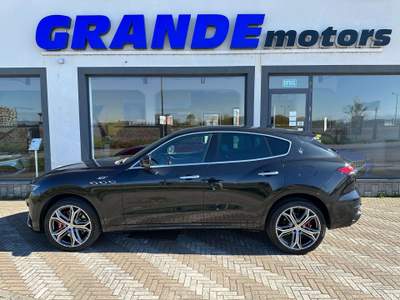 Maserati Levante Levante 2.0 mhev GT 330cv Q4 auto PELLE ROSSA Nero usata Carmagnola