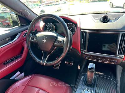 Maserati Levante Levante 2.0 mhev GT 330cv Q4 auto PELLE ROSSA Nero usata Carmagnola
