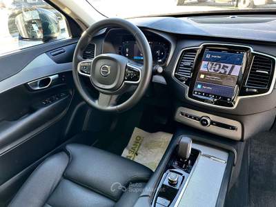 Volvo XC90 235cv Blu/Azzurro usata Carmagnola