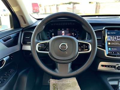 Volvo XC90 235cv Blu/Azzurro usata Carmagnola