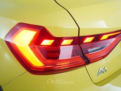 Audi A1 A1 citycarver 30 TFSI Giallo usata Milano