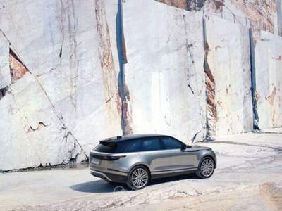 Land Rover Range Rover Velar 2.0D I4 240 CV R-Dynamic S TETTO PANORMIACO Bronzo usata Sesto San Giovanni