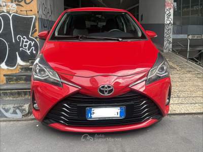 Toyota Yaris 5p 1.0 Cool my18 Rosso usata Milano