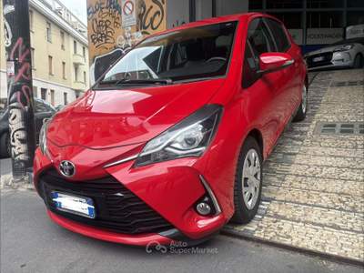 Toyota Yaris 5p 1.0 Cool my18 Rosso usata Milano