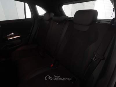 Mercedes-Benz GLA GLA 180 d Automatic Premium Nero usata Milano
