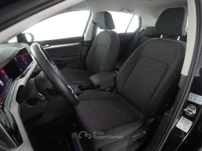 Volkswagen Golf Golf 1.0 eTSI EVO DSG Life Nero usata Verona
