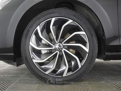 Volkswagen Golf Golf 1.0 eTSI EVO DSG Life Nero usata Verona