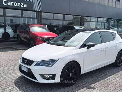 Seat Leon Leon III 2013 5p 2.0 tdi cr FR s Bianco usata Liscate