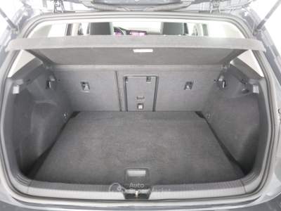 Volkswagen Golf Golf 1.0 eTSI EVO DSG Life Grigio usata Verona