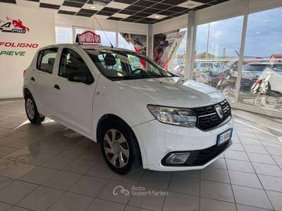 Dacia Sandero Sandero II 2017 0.9 tce turbo Ambiance Gpl s Bianco usata Foligno