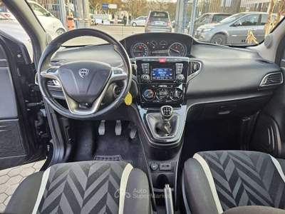 Lancia Ypsilon Ypsilon III  1.2 Opening edition 69cv NEOPATENTATI OK Nero usata Milano