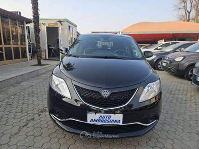 Lancia Ypsilon Ypsilon III  1.2 Opening edition 69cv NEOPATENTATI OK Nero usata Milano