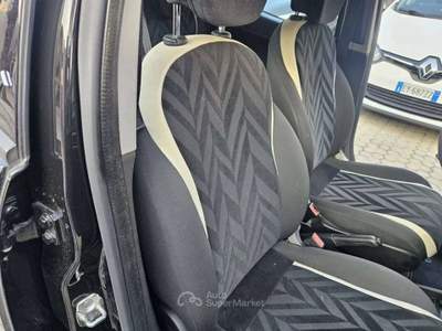 Lancia Ypsilon Ypsilon III  1.2 Opening edition 69cv NEOPATENTATI OK Nero usata Milano