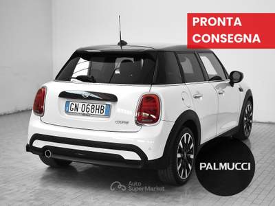 MINI Cooper Mini 5p 1.5 Cooper Yours auto Bianco usata Prato