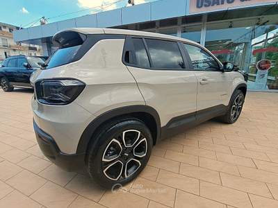 Jeep Avenger BEV 156cv Summit Beige usata Casoria