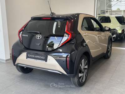 Toyota Aygo X 1.0B (72 CV) Lounge Beige usata Gardolo