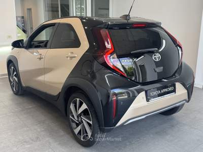 Toyota Aygo X 1.0B (72 CV) Lounge Beige usata Gardolo