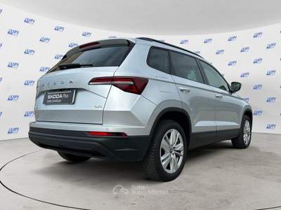 Skoda Karoq 2.0 TDI EVO SCR 110KW Executive DSG 4X4 Grigio usata Pistoia